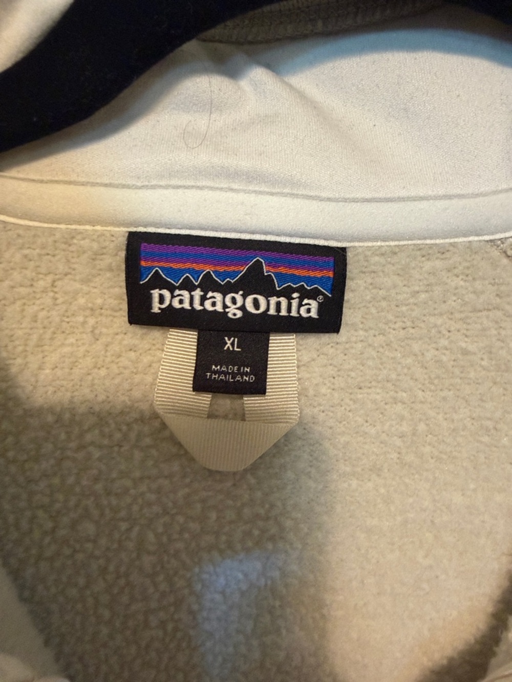 Patagonia Light Cream Quarter-Zip Fleece Pullover - Picture 2 of 3